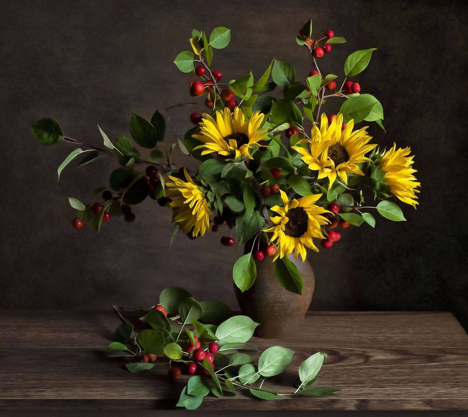 натюрморт, букет, цветы, подсолнухи, яблоки, ранетки, кринка, Вера Лопатина