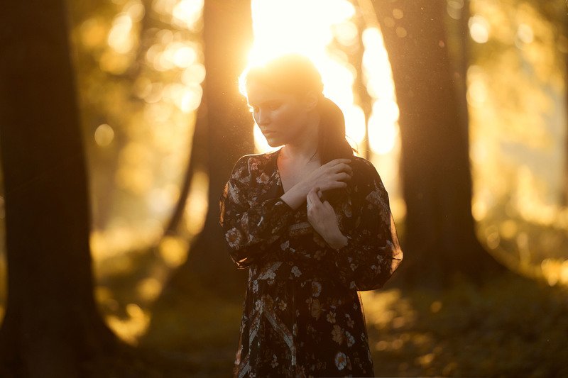 закат, девушка, природа, свет, эмоция За закатом наша тайна фото превью