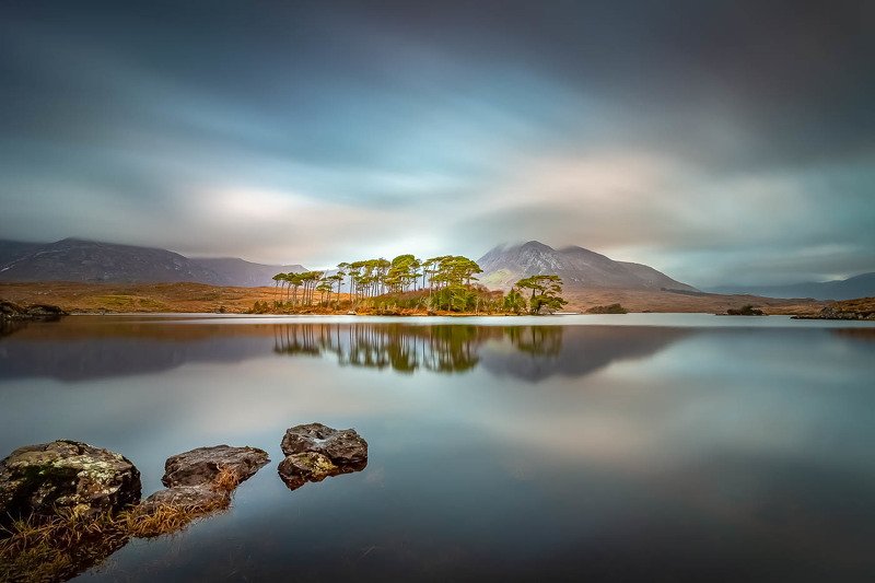 #landscape, #seascape, #waterscape, #lake, #mirror, #reflection, #dynamic, #calm, #sky, #clouds, #island, #trees, #stones, #ireland, #canon, #longexposure, #nature, #beautiful, #colorful, #mountains Connemara фото превью
