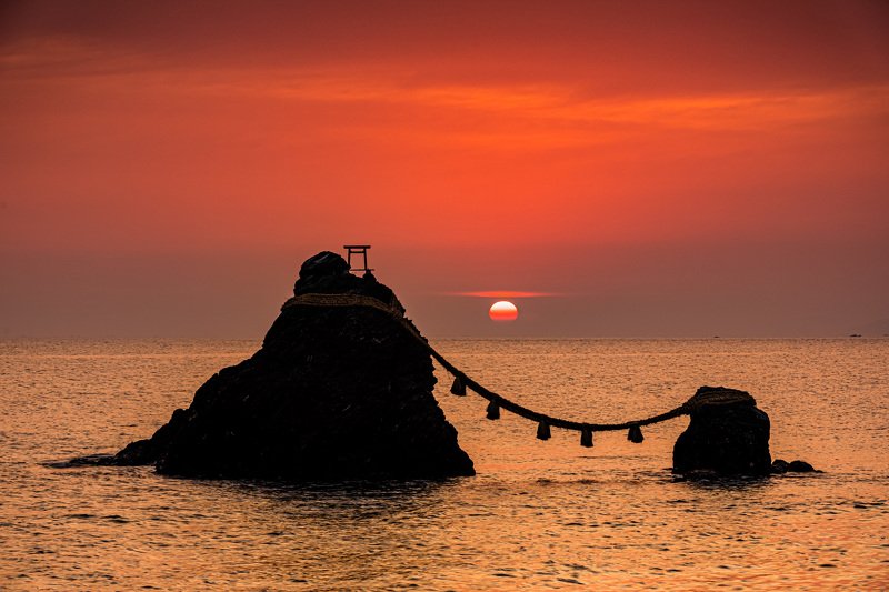 landscape japan nature sunrise sea morning sun meoto iwa married couple rock Married Couple Rocks фото превью