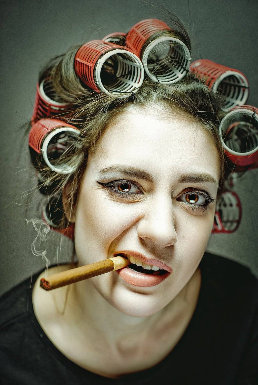 female, portrait, bad, ugly, face, expression, emotion, face, people, one, person, fun, joy, joke, cigar, smoke, curly, woman, adult, western, Дмитрий Толоконов