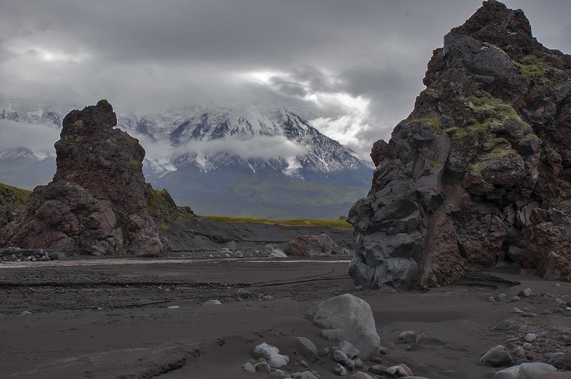 камчатка, камчатка, вулкан, толбачик, река, русло, студеная, толбачик Врата фото превью