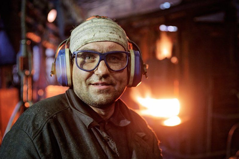 завод, кузнецы, рабочие Кузнечное дело фото превью