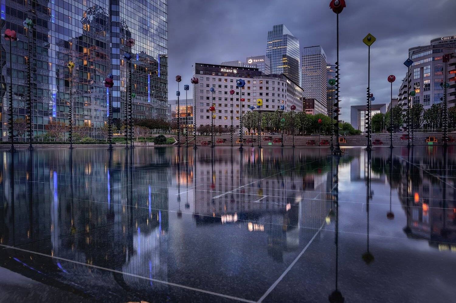 город,небоскрёбы,архитектура,район,бассейн,отражения,огни,вечер, Тамара