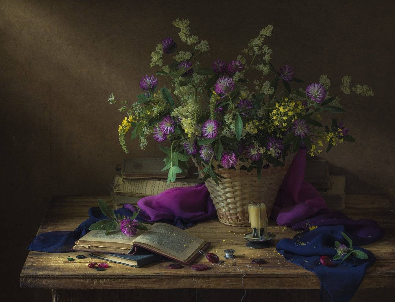 натюрморт,лето,букет,книги,клевер, Елена Рубинская
