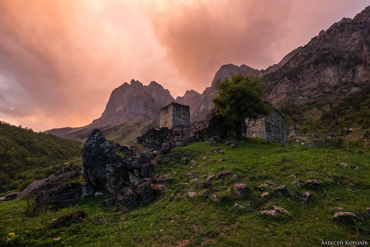 россия, кавказ, ингушетия, закат, горы, природа, пейзаж, руины, весна, russia, caucasus, ingushetia, sunset, mountains, nature, landscape, ruins, spring, Алексей Королёв