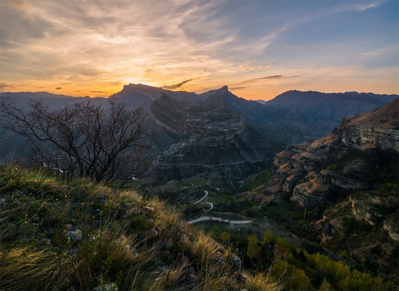 природа, пейзаж, горы, кавказ, природа россии, дикая природа, закат, свет, облака, вечер, весна, Гуниб фото превью