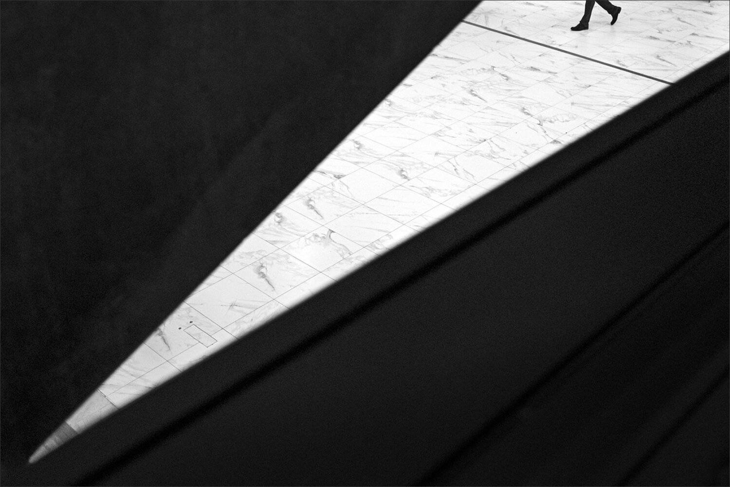 composition, moment, bw, photoshop, композиция, ноги, чб, стрит, street, urban, Denis Buchel (Денис Бучель)