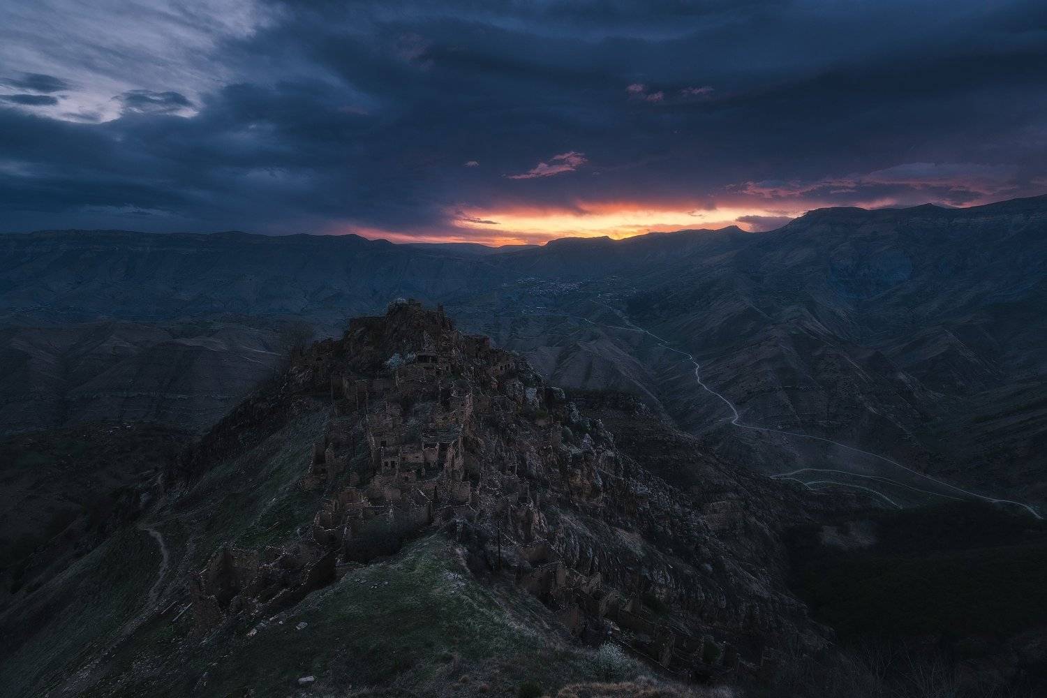 россия, дагестан, кавказ, горы, перевал, гамсутль, пейзаж, рассвет, весна, восход солнца, долина, природа, село, Оборотов Алексей