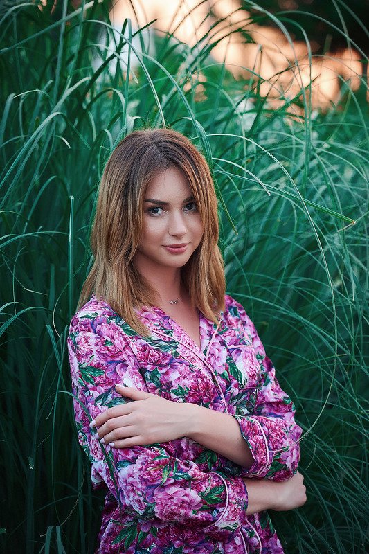 закат девушка Яркое настроение фото превью