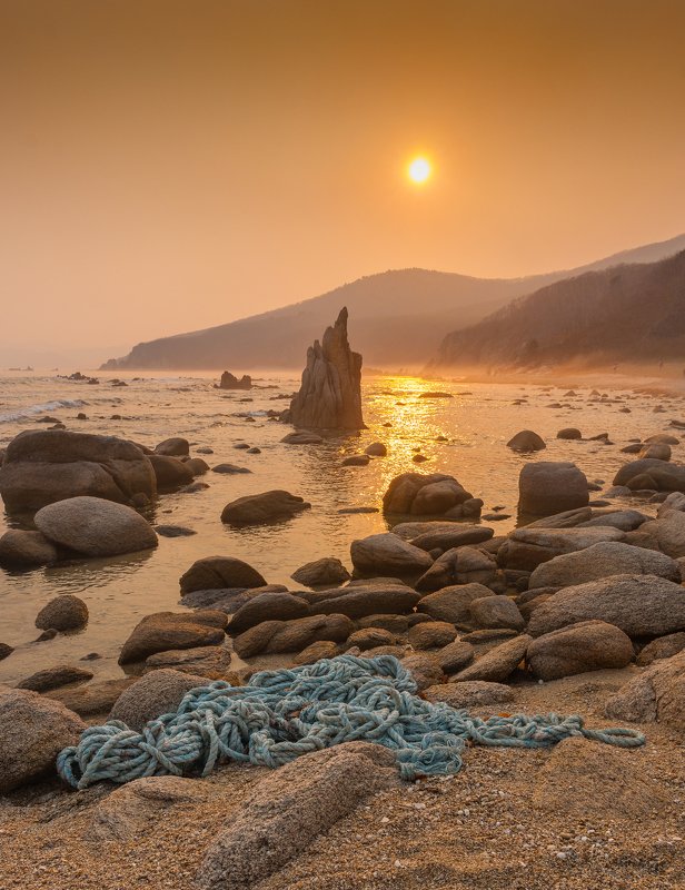 #пейзаж #море #закат #берег #корабельный канат  Голубой канат. фото превью