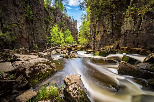 Ущелье Уковского водопада