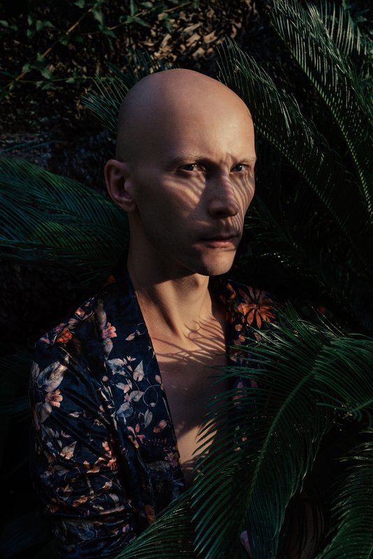 fashion, editorial, garden, portrait, floral, shadow, dark, model, art, портрет, арт In the Arboretum фото превью