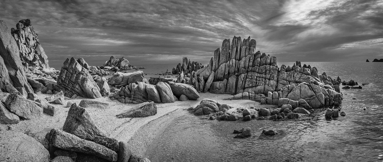 #черно-белое #море #побережье #вода #горизонт #небо #необычные формы, Ольга Мусиенко