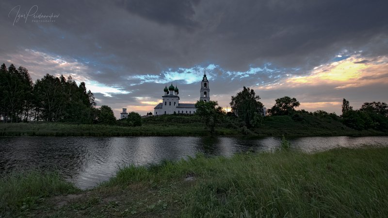 церковь, вечер, диево городище, речка, шиголость Тихий вечер фото превью