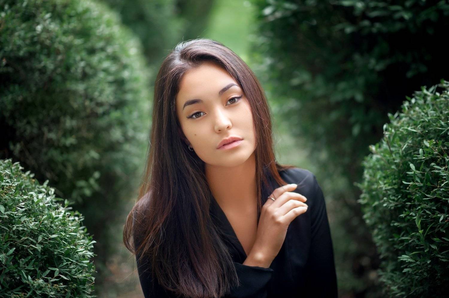 девушка, комната, черный, белый,  печаль ,красота ,грудь, Денис Лыткин