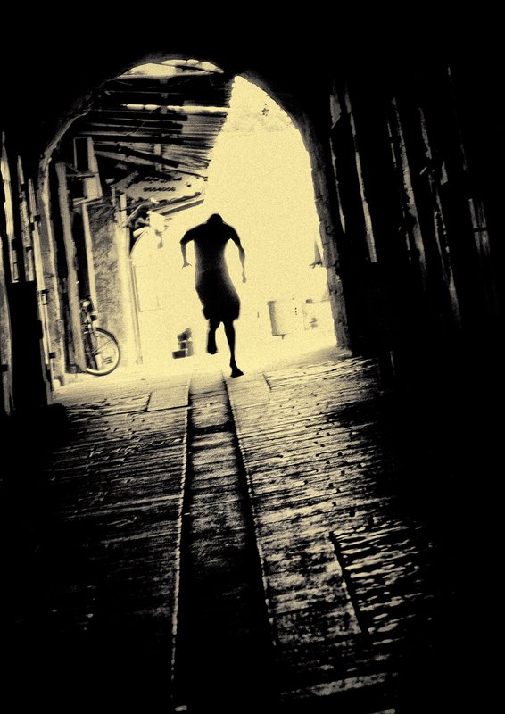 Побег фото превью