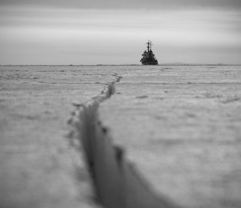 Трещина фото превью