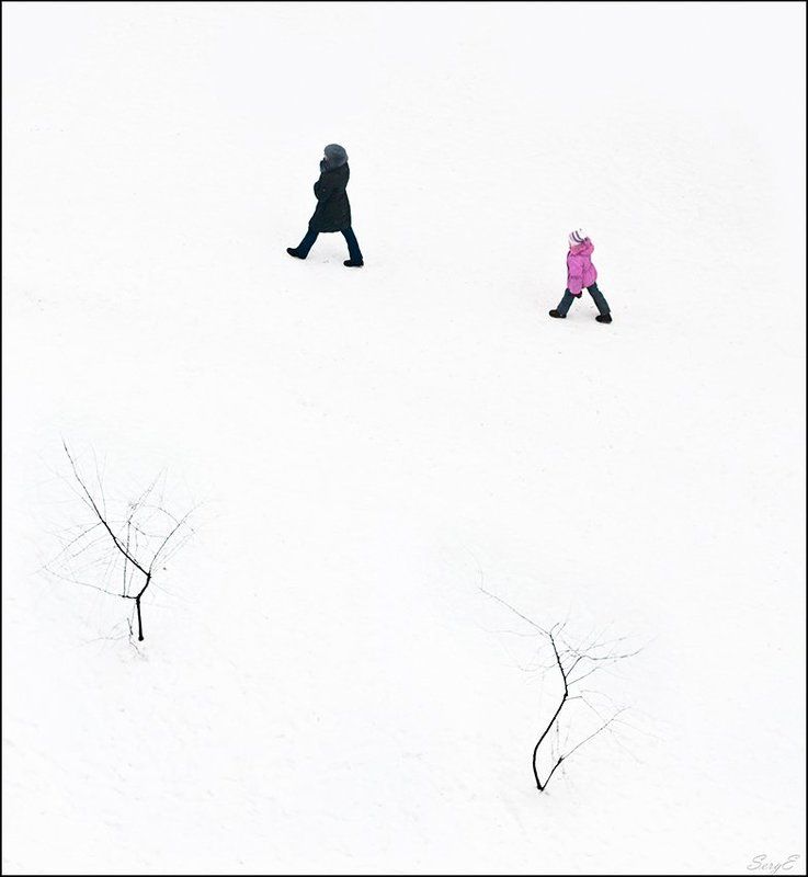 Прогулка с мамой фото превью