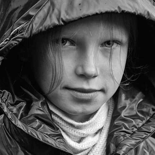 Моросит. 2008
