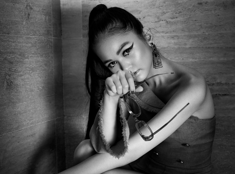 beauty, beauty photographer, model, headshot, closeup, makeup, long hair, eyes, facial, photographer, photography, outdoor, natural light Nurai фото превью