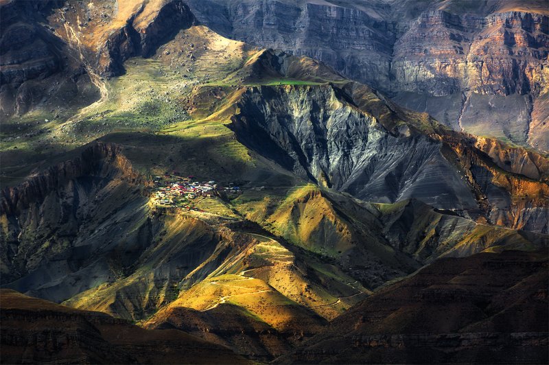 природа, пейзаж, горы, кавказ, природа россии, дикая природа, закат, свет, облака, вечер, весна, Живут же люди... фото превью