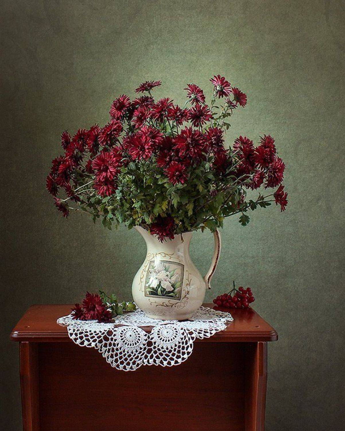 цветы, ваза,хризантемы, салфетка., Людмила Крюкова