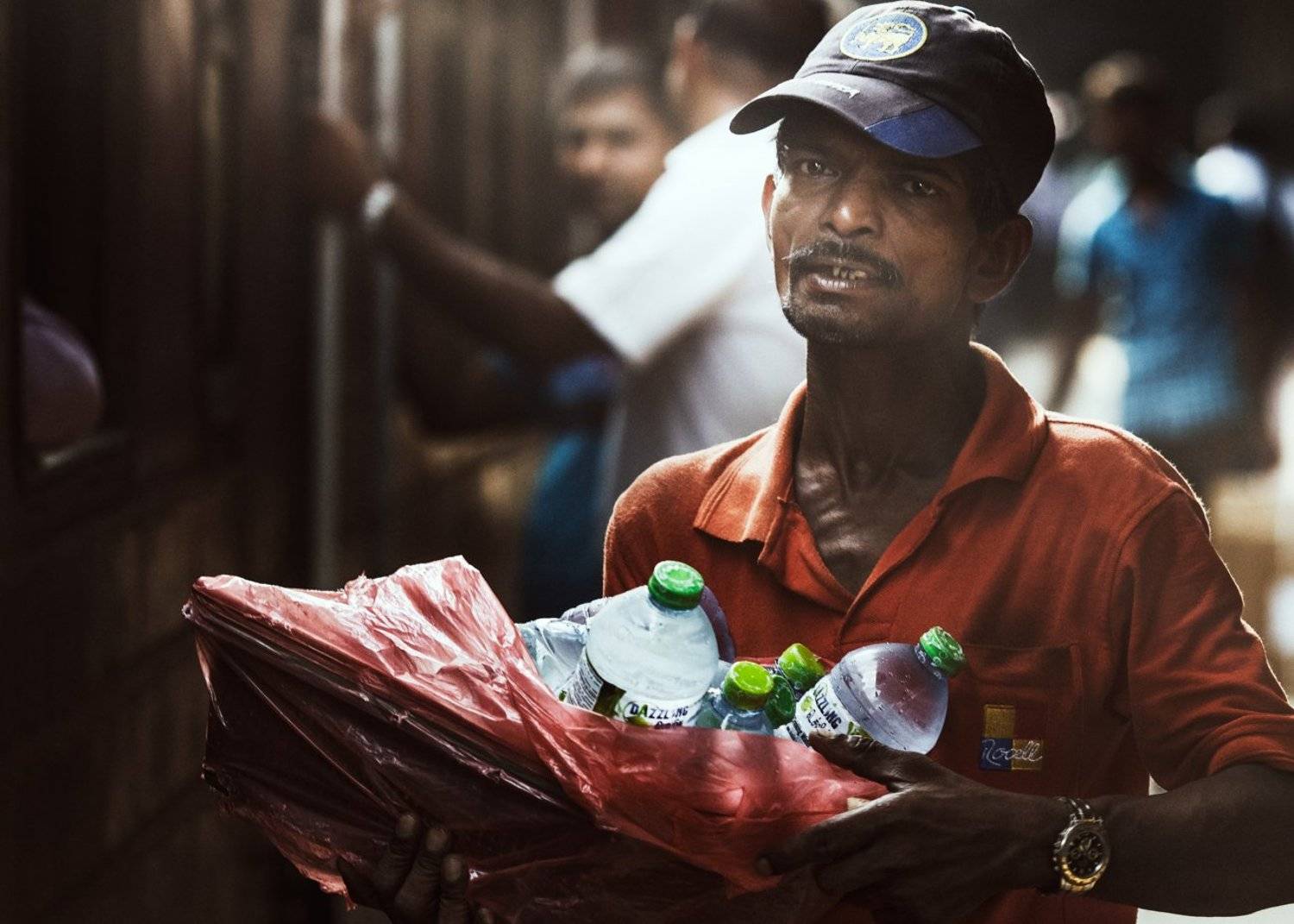 шри-ланка, канди, вокзальный разносчик, взгляд, перекус., Стяжкин Дмитрий