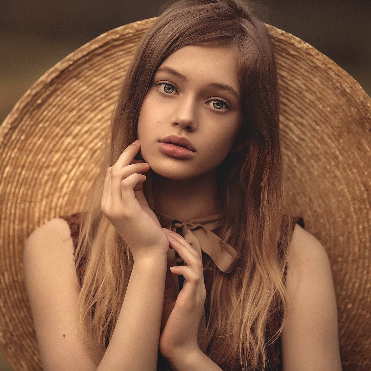 , Елена Михайлова