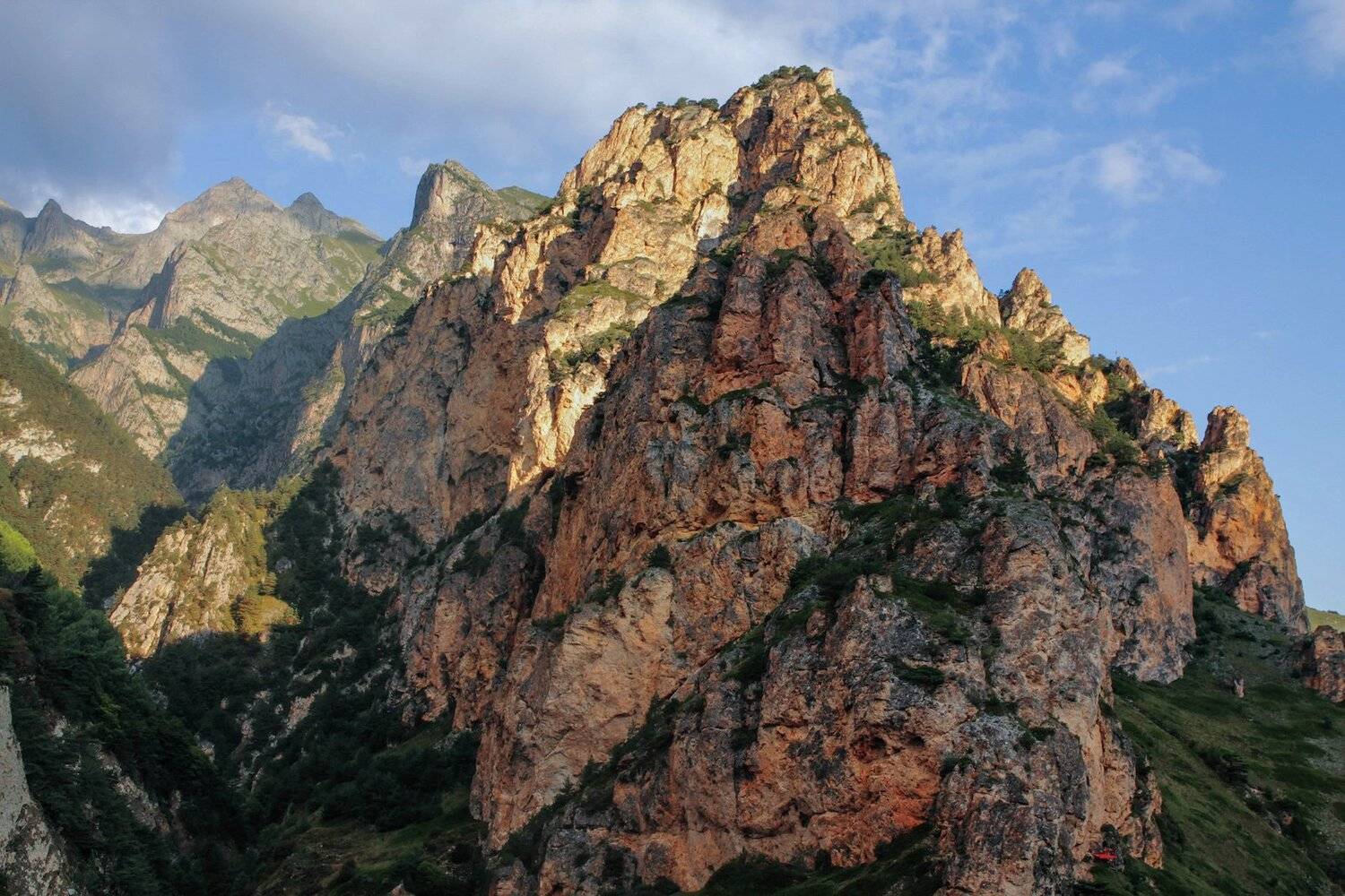 чегем,утро,лето,пейзаж,туман,ущелье., Marat Magov