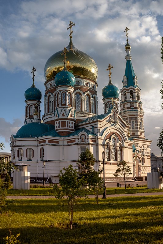 Собор на закате фото превью