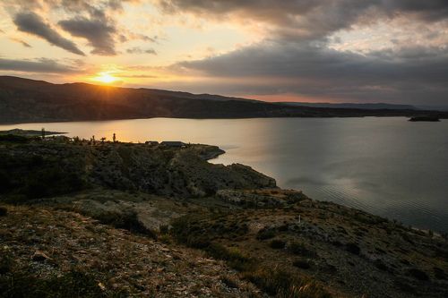 Чиркейское водохранилище..