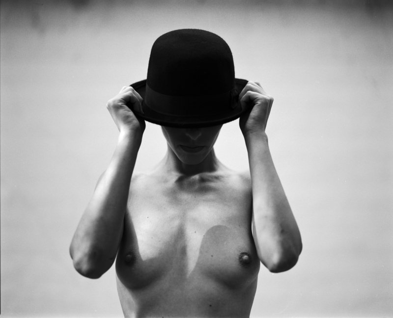 The skin & the hat фото превью