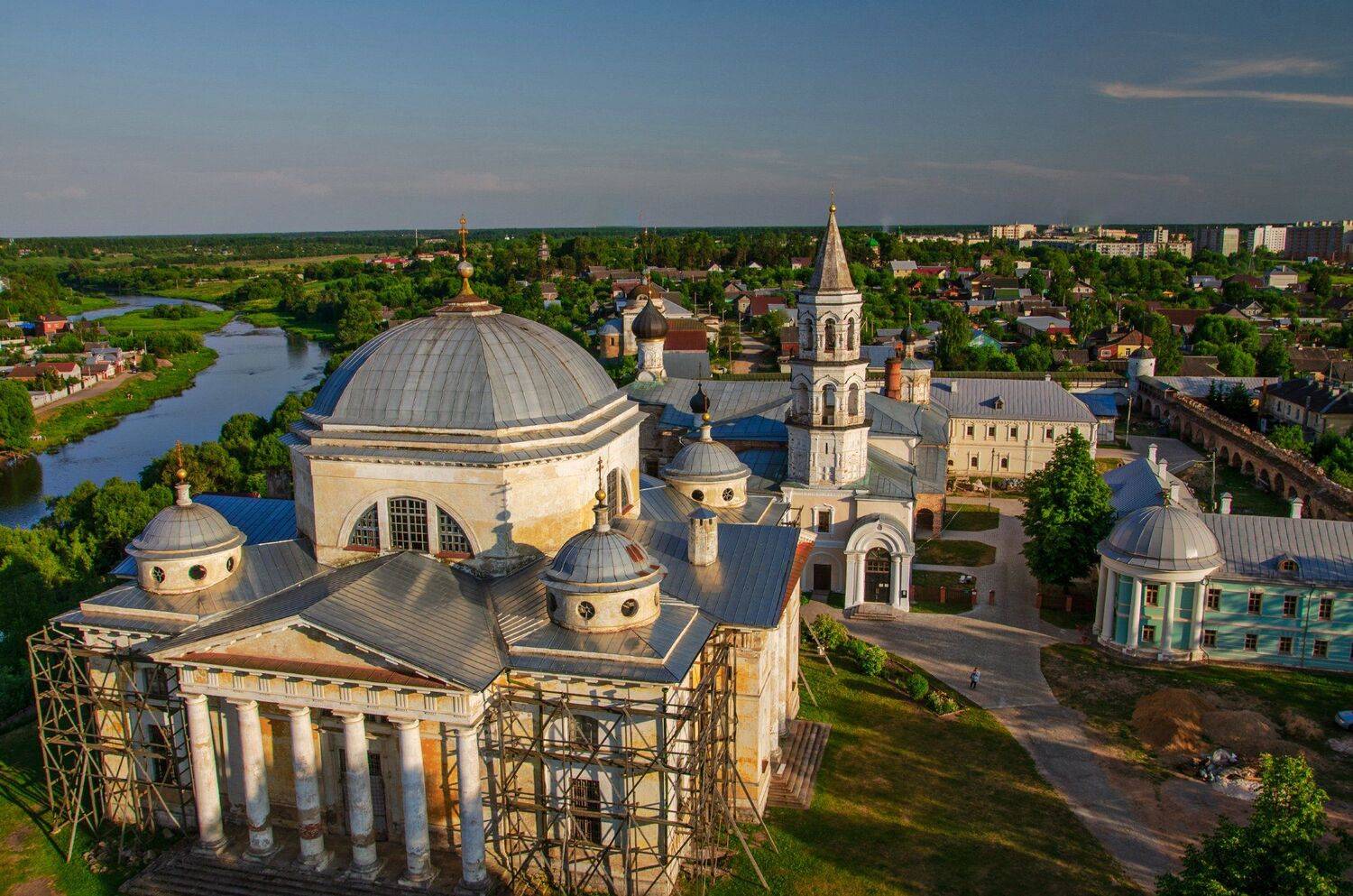 , Александр Березуцкий