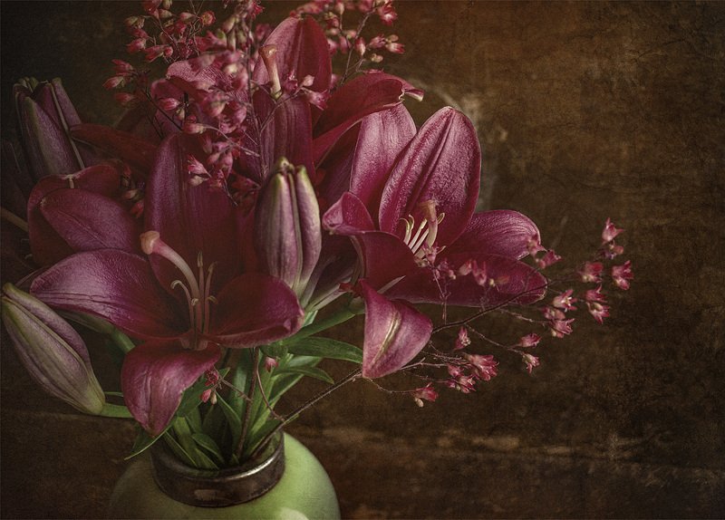 лилия, цветок, цветы, букет, ваза, винтаж, подарок, фон Лилии фото превью