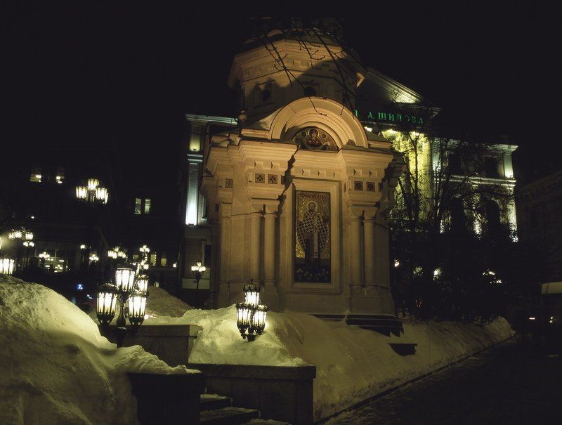 москва.ночь.часовня. Часовенка... фото превью