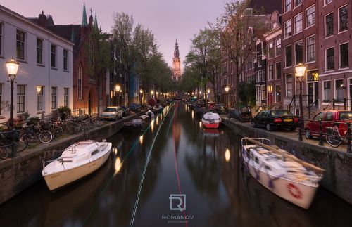 Sunset view at Zuiderkerk - Вечерний вид на Зейдеркерк