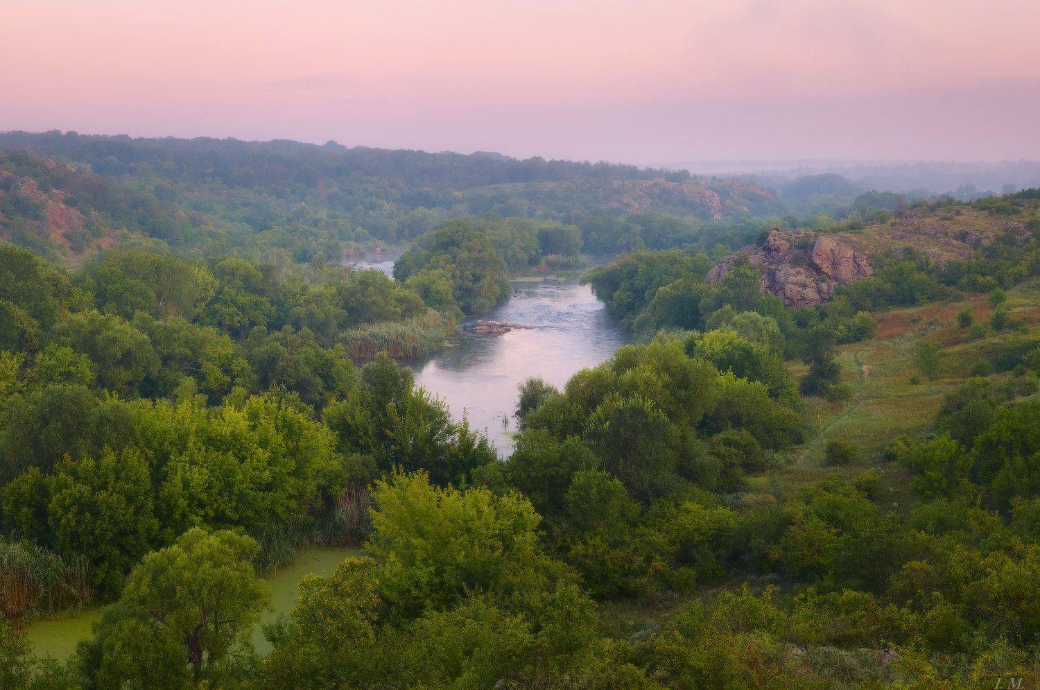 дымка, лето, рассвет, река, туман, Утро, цвета, Южный Буг, stones, trees, Misty, foggy, Southern Bug, dawn, fog, morning, river, Summer, travel, Ukraine, Ivan Maljarenko 