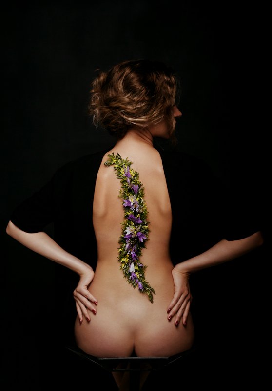 живые тату, ню, студия, фотостудия, цветы, женское тело, арт Анастасия фото превью