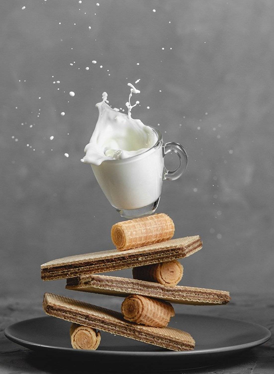 фудфото, еда, молоко, чашка, вафли, сладости, всплески, брызги, Оксана Гимранова