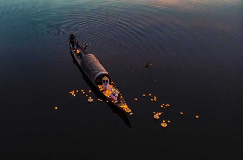 Praying фото превью