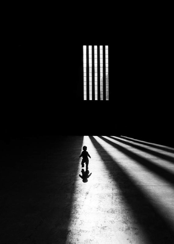 Alone фото превью