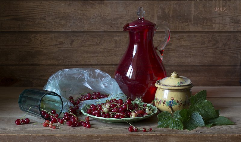 смородина, кувшин, стекло, стакан Красная смородина фото превью