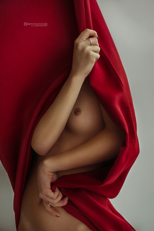 Red фото превью