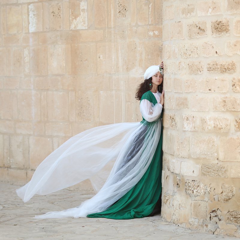 Old fortress, крепость, старая крепость, Тунис, Монастир, Медина, восточная красавица, восточный костюм, чалма, зеленое платье, восток, арабский, арабский костюм, ракушечник Старая крепость / Old fortress фото превью