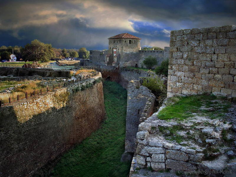 украина,   белгород-днестровский Суровая фортеция в Белгород-Днестровском фото превью