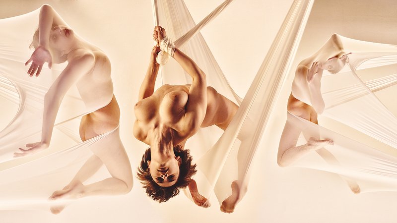 девушка Упражнение в композиции фото превью