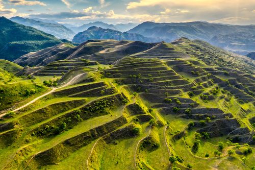 Рукотворные террасы аула Чох, республика Дагестан