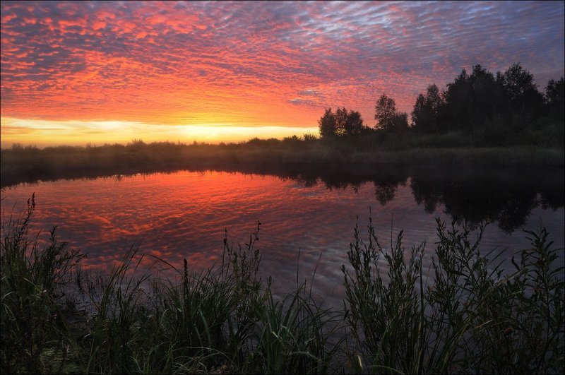 Рассвет на озере фото превью