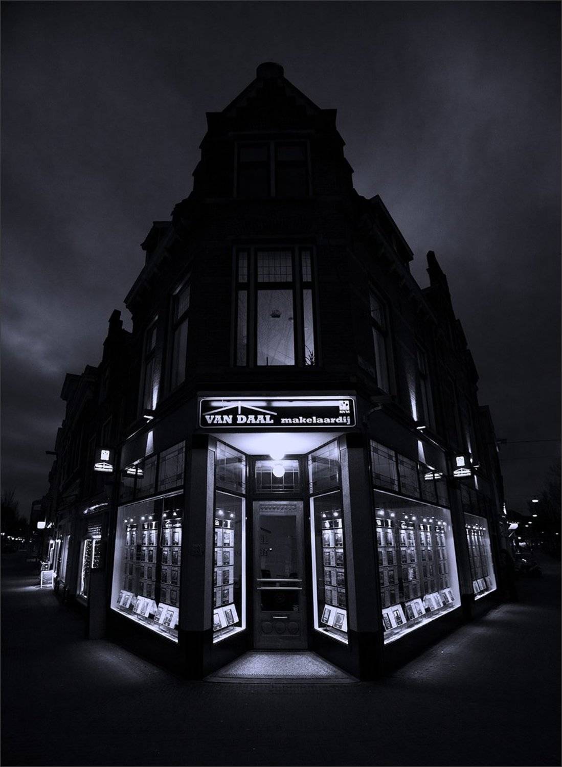 нидерланды, Михаил Чурбанов